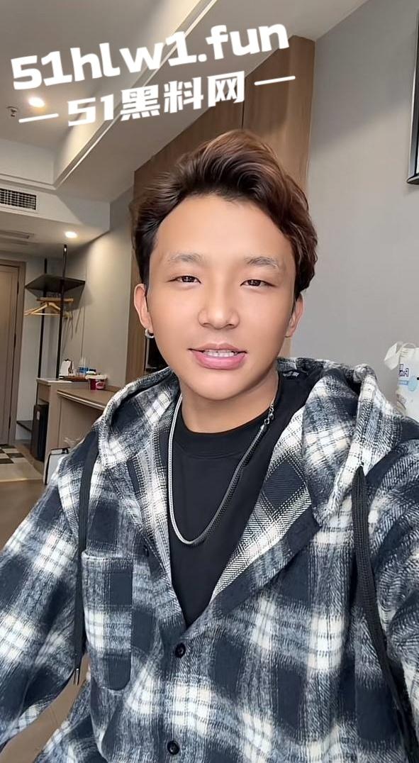 网红劲爆大瓜,青海抖音网红【藏族宋小宝】与【静静】在家中私拍性爱视频泄密流出,静静的小穴是真的会吸啊! 第3张 网红劲爆大瓜,青海抖音网红【藏族宋小宝】与【静静】在家中私拍性爱视频泄密流出,静静的小穴是真的会吸啊! 第3张