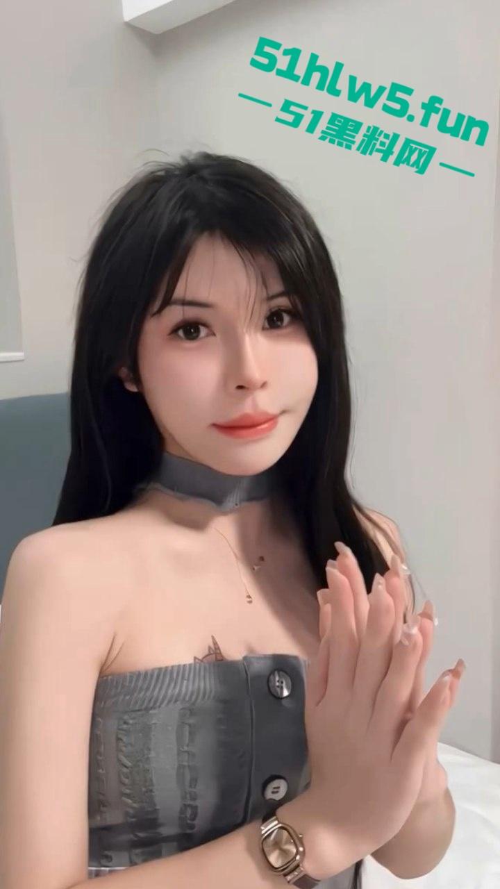 极品身材国产美妖【ts静雅】身在杭州的性感男娘，激情约炮猛男操的鸡巴梆梆硬。  第8张