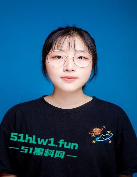 青海大学大一嫩妹【伍悦】露脸约炮视频被曝,粉嫩逼穴水润多汁,口交骑乘样样精通。 第8张 青海大学大一嫩妹【伍悦】露脸约炮视频被曝,粉嫩逼穴水润多汁,口交骑乘样样精通。 第8张