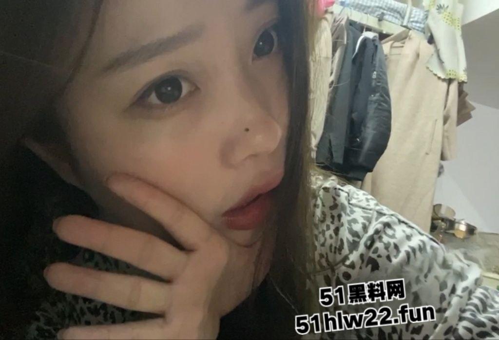 哈尔滨师范大学研究生【陈莹丽】高颜值完美身材御姐,背着男友偷情做爱打桩视频曝光。 第9张 哈尔滨师范大学研究生【陈莹丽】高颜值完美身材御姐,背着男友偷情做爱打桩视频曝光。 第9张