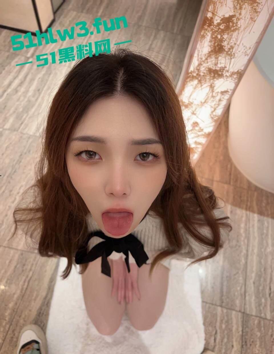 长腿颜值尤物【孙梦瑶】超模身材性感女神，大奶翘臀腿长逆天被主人各种调教私拍视频流出。  第7张