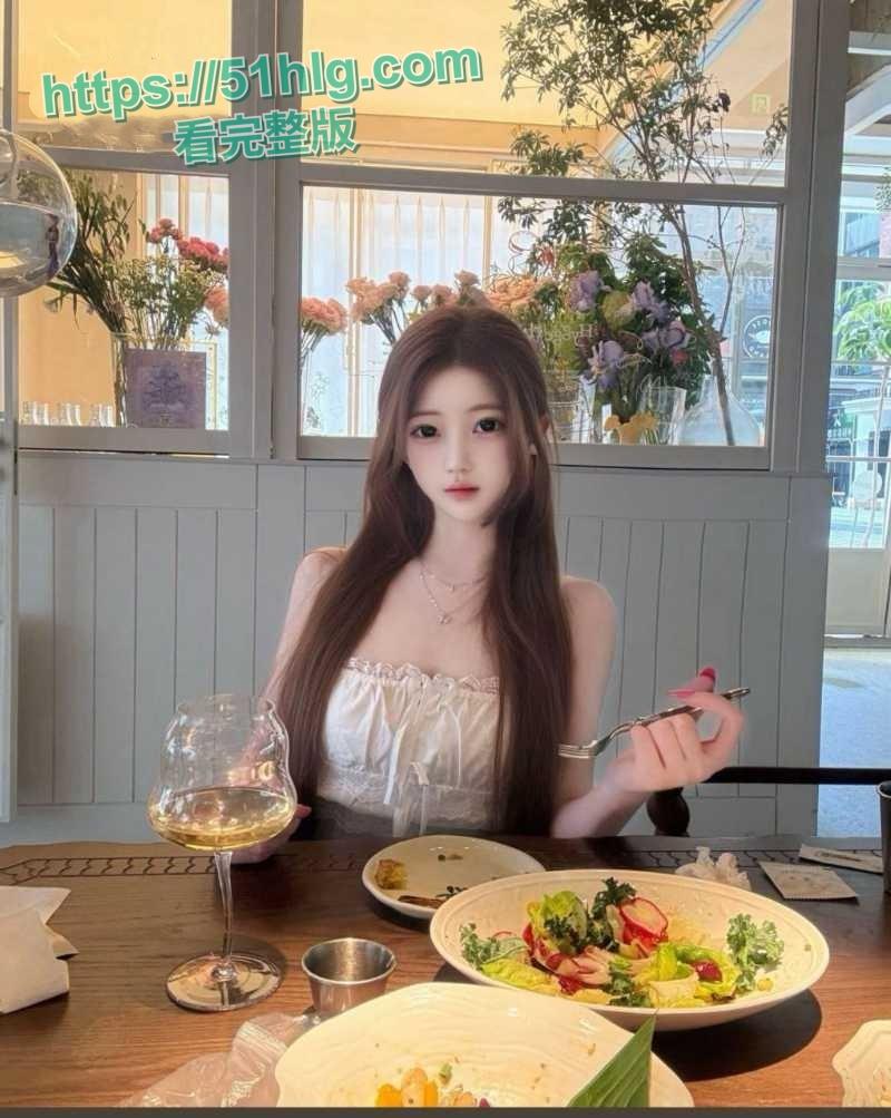 【上海】名媛【刘亚丽】的秘密生活!与金主私房视频火爆全网,性感女仆装、后入狂野,极致诱惑令你血脉喷张 第1张 【上海】名媛【刘亚丽】的秘密生活!与金主私房视频火爆全网,性感女仆装、后入狂野,极致诱惑令你血脉喷张 第1张