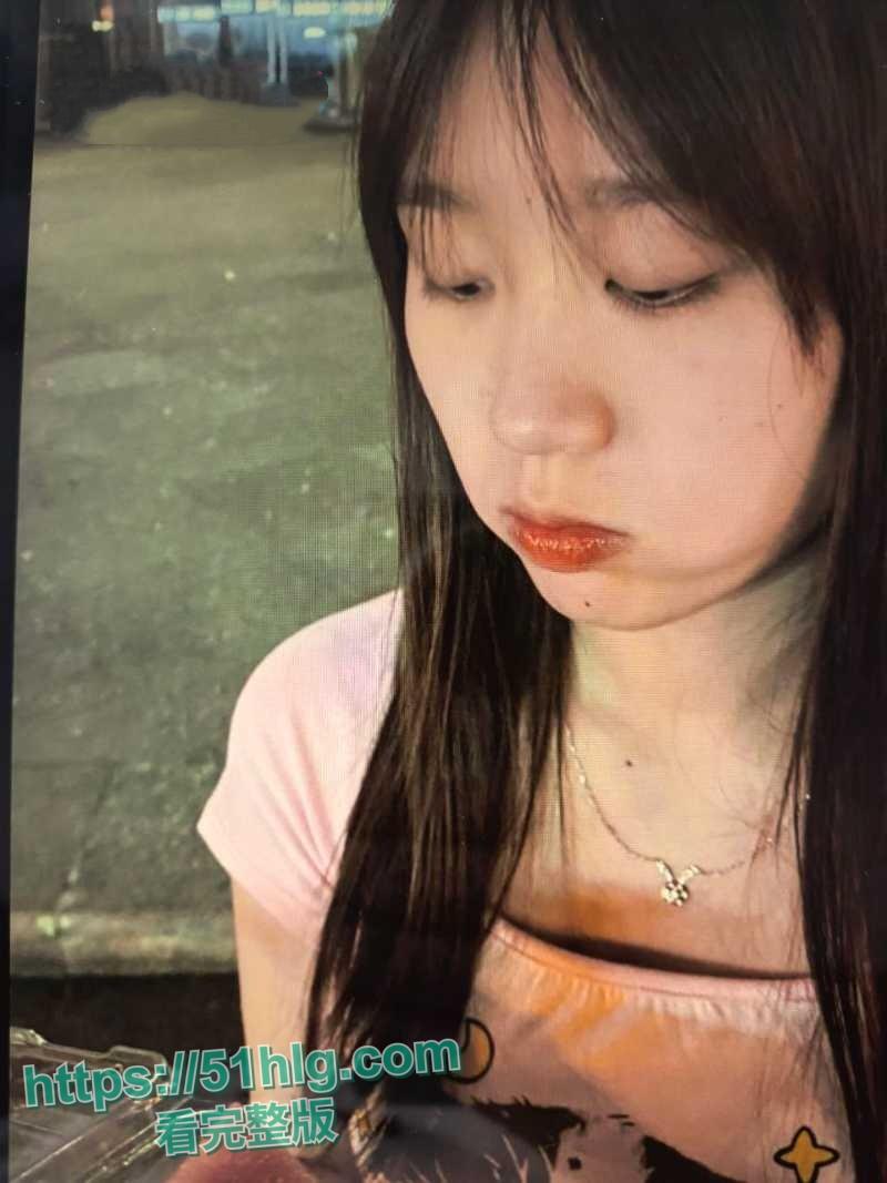 【湖南长沙】00后极品情侣私密视频曝光!巨乳翘臀美女与肌肉男友酒店激战,呻吟声性感撩人 第4张 【湖南长沙】00后极品情侣私密视频曝光!巨乳翘臀美女与肌肉男友酒店激战,呻吟声性感撩人 第4张