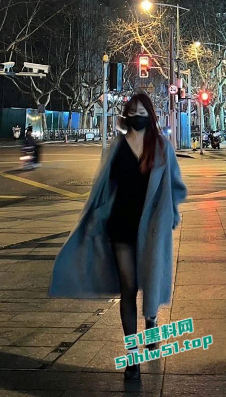 大四极品学生妹,公司当实习会计被老板潜规则玩弄,穿开裆黑丝酒店约啪,激情吃鸡射一脸! 第2张 大四极品学生妹,公司当实习会计被老板潜规则玩弄,穿开裆黑丝酒店约啪,激情吃鸡射一脸! 第2张