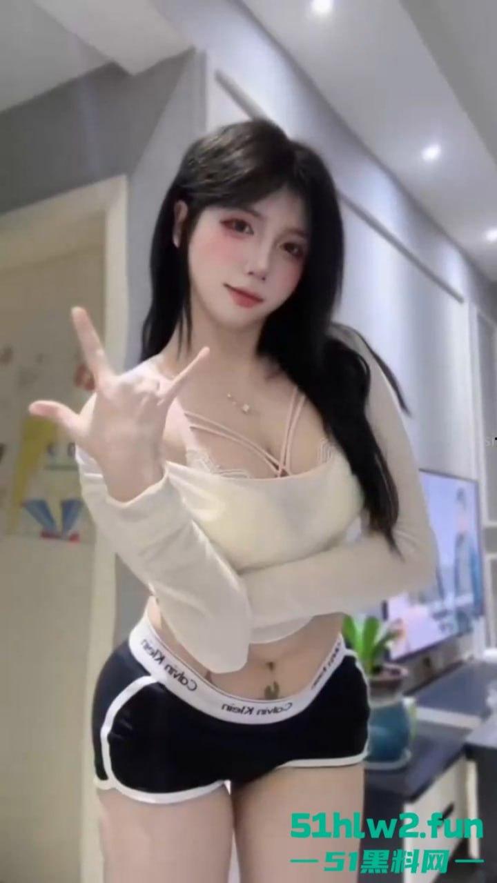 推特巨乳网红【幼幼酱】高额打赏定制福利流出,爆乳黑丝诱惑骚舞,极致肥臀抠穴榨精。 第5张 推特巨乳网红【幼幼酱】高额打赏定制福利流出,爆乳黑丝诱惑骚舞,极致肥臀抠穴榨精。 第5张