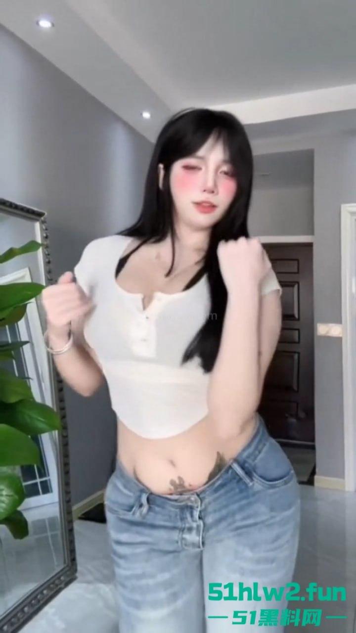 推特巨乳网红【幼幼酱】高额打赏定制福利流出,爆乳黑丝诱惑骚舞,极致肥臀抠穴榨精。 第6张 推特巨乳网红【幼幼酱】高额打赏定制福利流出,爆乳黑丝诱惑骚舞,极致肥臀抠穴榨精。 第6张