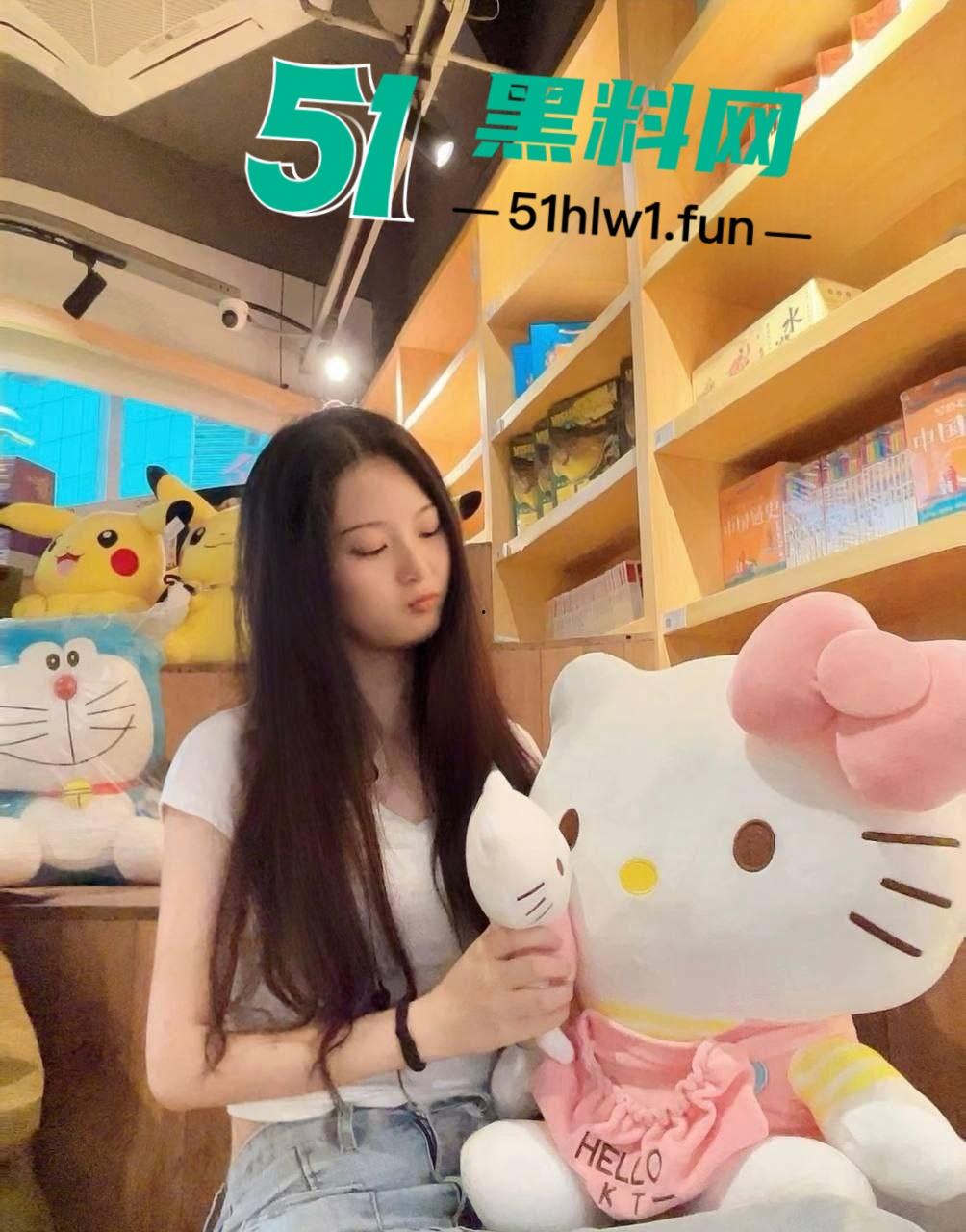 西南医科大学05年【吴媛媛】手机维修遭曝光，清纯学生妹相册被扒满是约炮照片，果然清纯外表藏不住骨子里的骚！  第4张