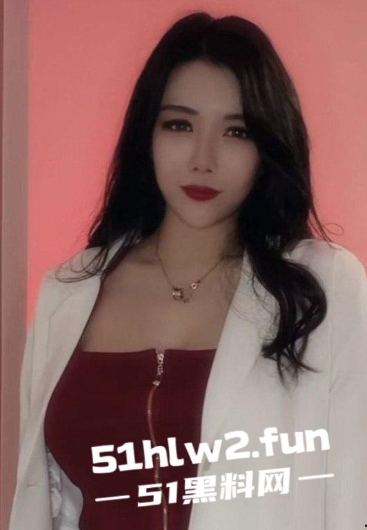 抖音小卷卷老师原名【张栩菲】曾经是尤果网当家花旦,加微自购定制福利已经从良内容绝版。 第11张 抖音小卷卷老师原名【张栩菲】曾经是尤果网当家花旦,加微自购定制福利已经从良内容绝版。 第11张