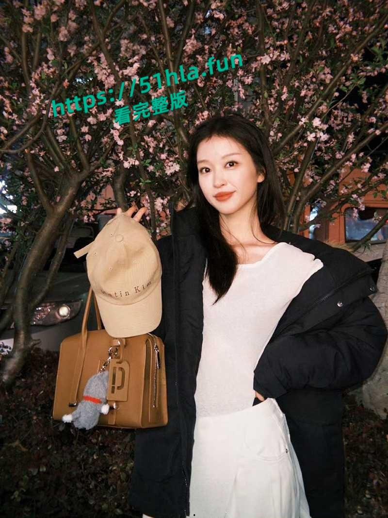 于正旗下艺人再次塌房,短剧哑妻爆火女主【滕泽文 】小红书误发出轨聊天记录,早期被潜规则性爱视频曝光! 第3张 于正旗下艺人再次塌房,短剧哑妻爆火女主【滕泽文 】小红书误发出轨聊天记录,早期被潜规则性爱视频曝光! 第3张