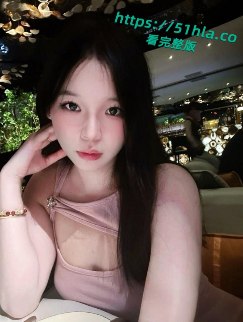 抖音网红学生妹【李祚瑶】私下裸聊,巨乳身材与金主网调,接受各种挑逗指令揉奶到自慰淫靡不堪! 第1张 抖音网红学生妹【李祚瑶】私下裸聊,巨乳身材与金主网调,接受各种挑逗指令揉奶到自慰淫靡不堪! 第1张