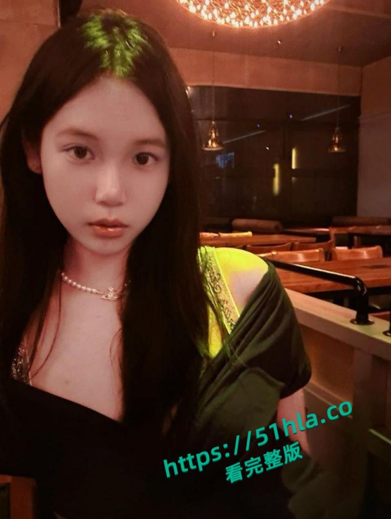 抖音网红学生妹【李祚瑶】私下裸聊,巨乳身材与金主网调,接受各种挑逗指令揉奶到自慰淫靡不堪! 第2张 抖音网红学生妹【李祚瑶】私下裸聊,巨乳身材与金主网调,接受各种挑逗指令揉奶到自慰淫靡不堪! 第2张