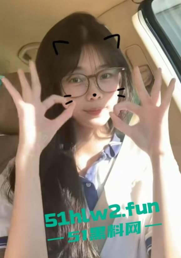 独家曝光!抖音北京长腿御姐骚鸡【Yyezi】大学辍学投靠金爸,调成母狗炮架玩弄爆插粉穴喷白浆! 第6张 独家曝光!抖音北京长腿御姐骚鸡【Yyezi】大学辍学投靠金爸,调成母狗炮架玩弄爆插粉穴喷白浆! 第6张