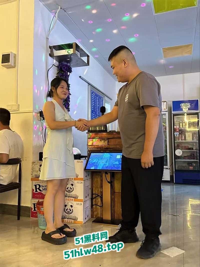 广西骚逼精神小妹,约炮聊天记录曝光,一群精神小妹集体曝光完全没有底线! 第10张 广西骚逼精神小妹,约炮聊天记录曝光,一群精神小妹集体曝光完全没有底线! 第10张