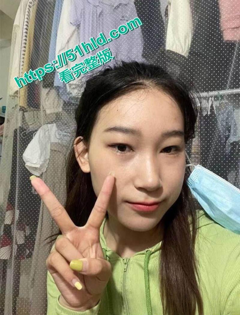 安徽刚毕业少女【刘晓艳】性爱视频曝光,被渣男玩弄一年,裸聊口交自慰样样精通淫荡十足! 第4张 安徽刚毕业少女【刘晓艳】性爱视频曝光,被渣男玩弄一年,裸聊口交自慰样样精通淫荡十足! 第4张