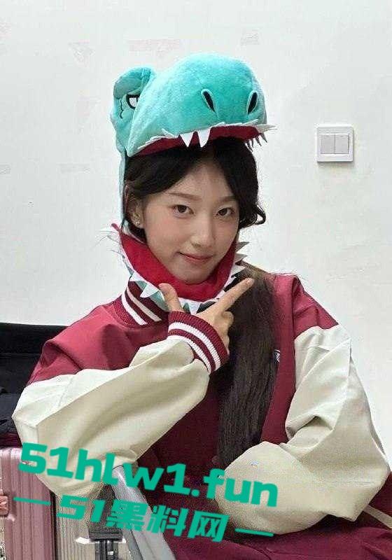 独家曝光!郑州职业技术学院【马玲玲】高颜值女校花,身穿情趣套装约炮视频。 第2张 独家曝光!郑州职业技术学院【马玲玲】高颜值女校花,身穿情趣套装约炮视频。 第2张