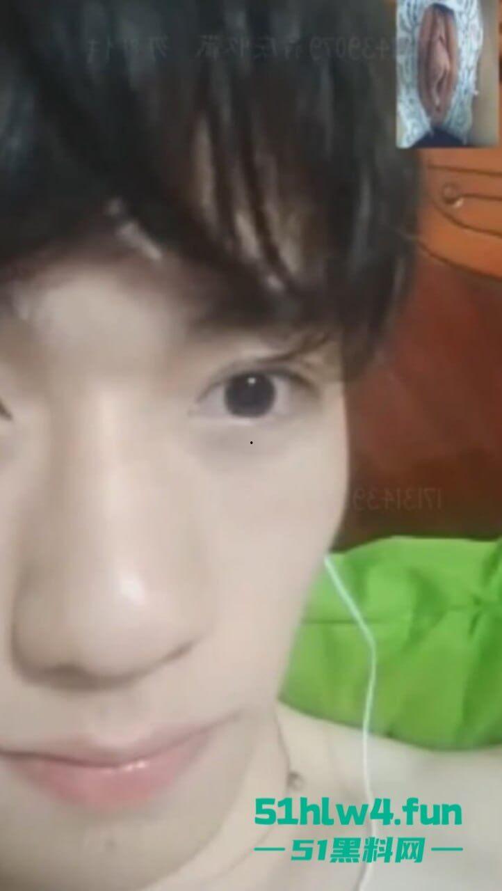 抖音百万粉丝网红【屋里超哥】私底下居然靠富婆赚钱维生34分钟完整版私密视频流出! 第1张 抖音百万粉丝网红【屋里超哥】私底下居然靠富婆赚钱维生34分钟完整版私密视频流出! 第1张