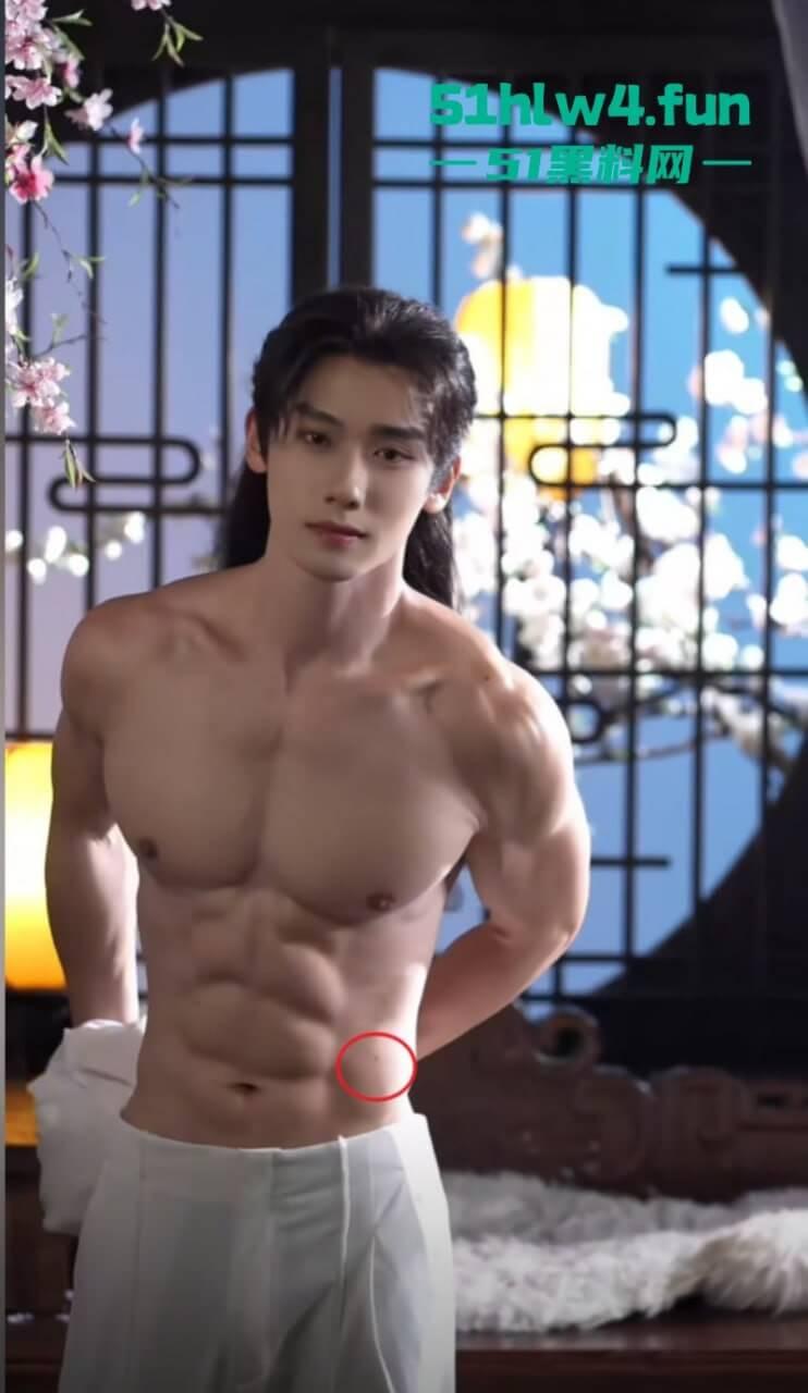 抖音百万粉丝网红【屋里超哥】私底下居然靠富婆赚钱维生34分钟完整版私密视频流出! 第5张 抖音百万粉丝网红【屋里超哥】私底下居然靠富婆赚钱维生34分钟完整版私密视频流出! 第5张