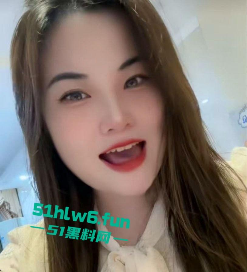 福建泉州清逸茶馆老板娘出轨牌友，老公性无能喂不饱扑向臭老头绿帽飞天。  第8张