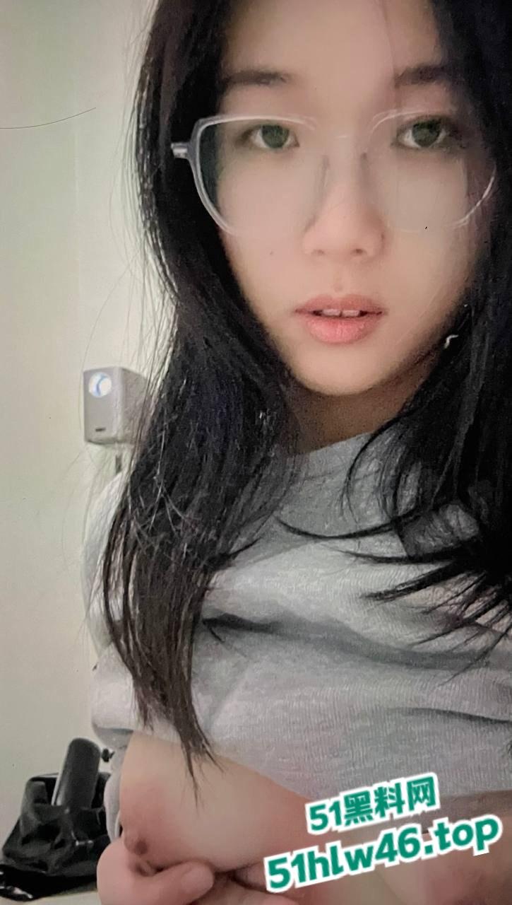 陕西渭南师范学院【陈小雨】背着男友出轨还惨遭炮友曝光，现在是全校出了名的肉便器！  第7张