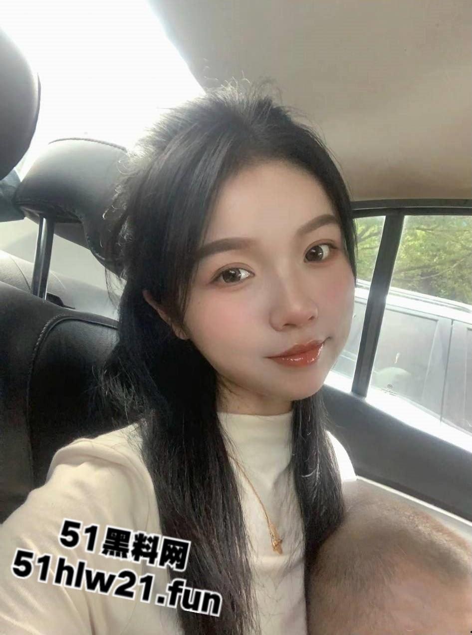 极品人妻生活照VS私密照同泄，蜜臀肥鲍逼毛多汁水泛滥射了，爽得停不下来。  第8张