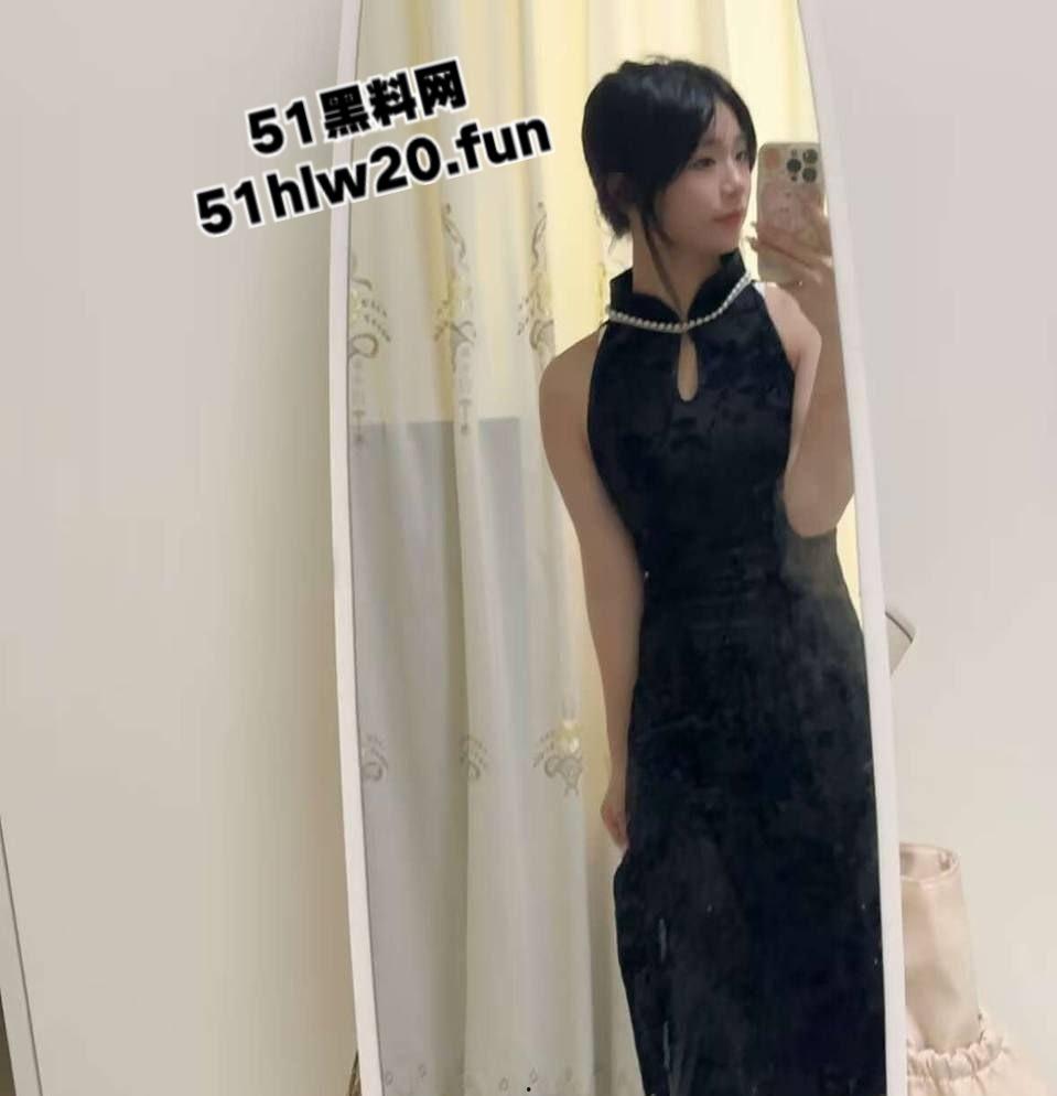 山东青岛06年清纯高中生【胡雯欣】19岁嫩妹玩到娇喘失控，稚嫩的脸庞也掩盖不住欲望的渴望！  第8张