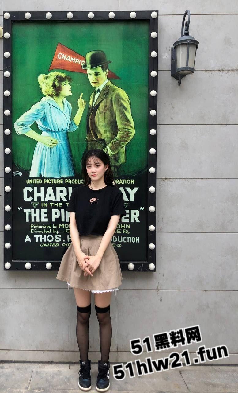 天津科技大学系花【孙媛媛】为了钱爬床富二代，高颜值母狗骑乘大屌做爱求爸爸快操！  第5张