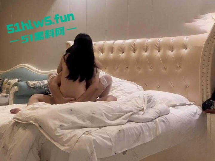 家有娇妻【5】愿意给别⼈操不给我操,别⼈拔套射死你活该,故意⽓我看谁⽓谁。 第2张 家有娇妻【5】愿意给别⼈操不给我操,别⼈拔套射死你活该,故意⽓我看谁⽓谁。 第2张