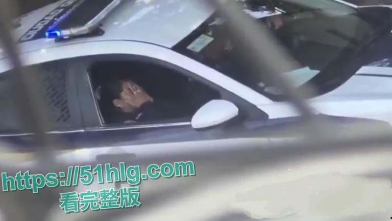 国外大瓜警察也疯狂! 【墨西哥】女警【劳拉·塞贡】多与同事偷情视频全网疯传 厕所巡逻车到处留情 刺激不已 第5张 国外大瓜警察也疯狂! 【墨西哥】女警【劳拉·塞贡】多与同事偷情视频全网疯传 厕所巡逻车到处留情 刺激不已 第5张