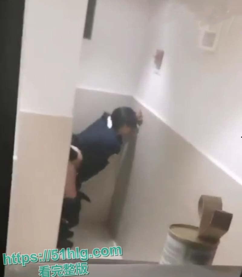 国外大瓜警察也疯狂! 【墨西哥】女警【劳拉·塞贡】多与同事偷情视频全网疯传 厕所巡逻车到处留情 刺激不已 第8张 国外大瓜警察也疯狂! 【墨西哥】女警【劳拉·塞贡】多与同事偷情视频全网疯传 厕所巡逻车到处留情 刺激不已 第8张