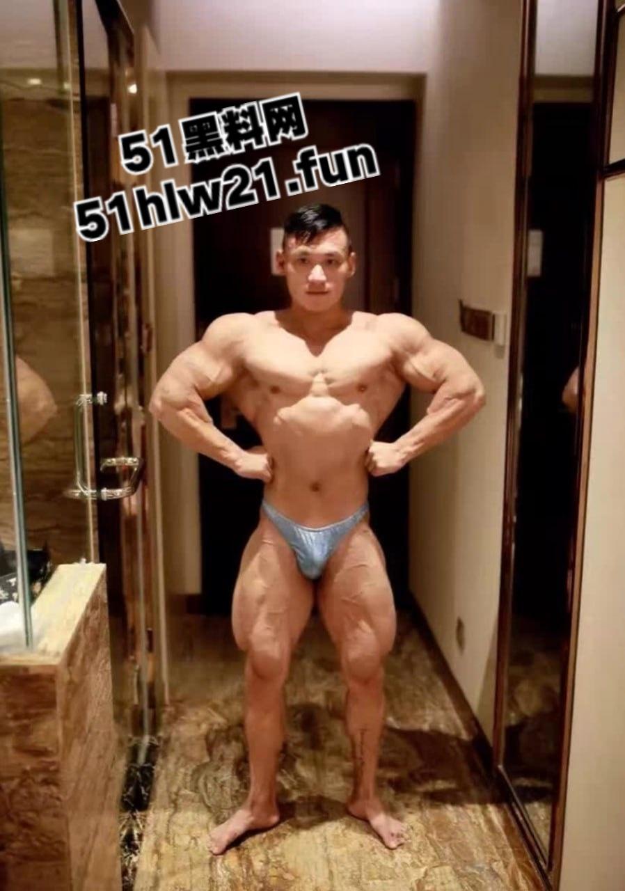 健美冠军【武涛】性爱视频流出，怼脸实拍实锤本人，这么大的肌肉一般女人还真受不了！  第2张