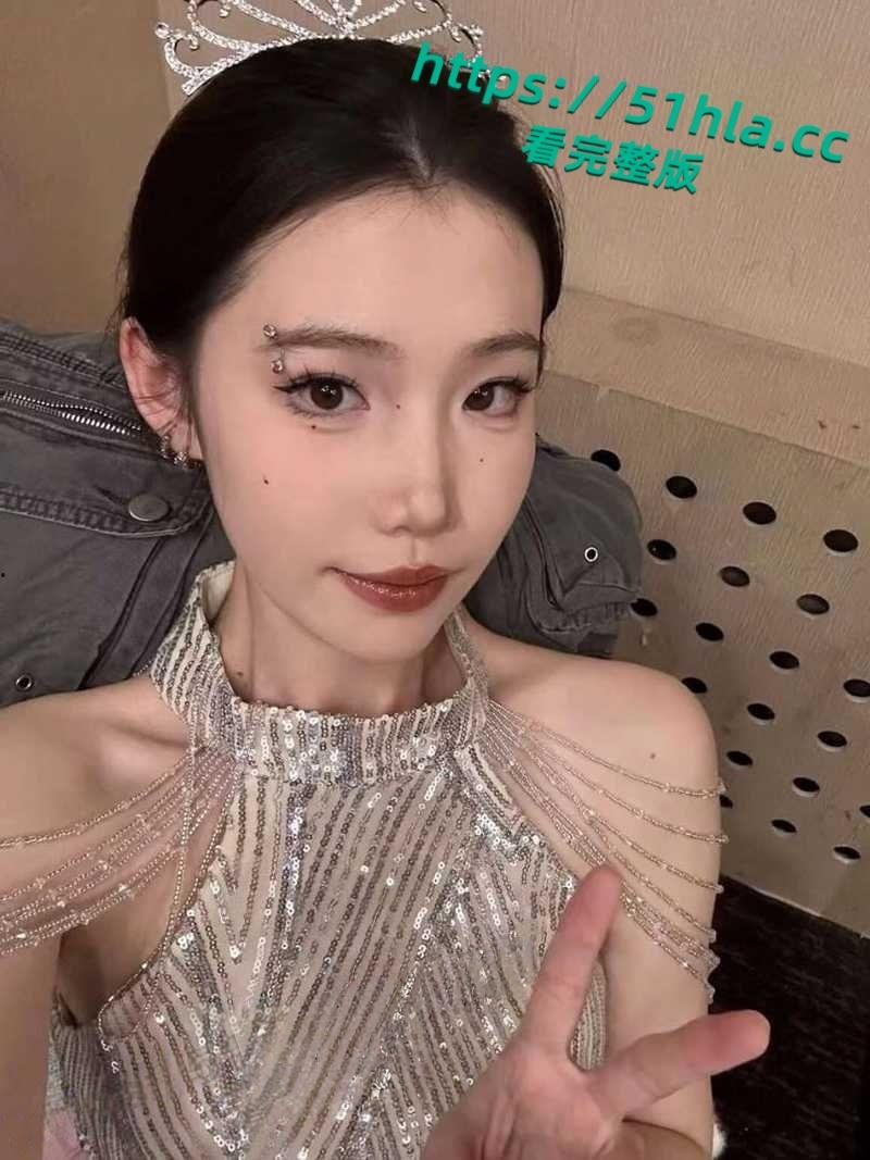 真实调教,极品大学生眼镜反差婊,肤白貌美身材火辣全程露脸,被主人调教的服服帖帖! 第1张 真实调教,极品大学生眼镜反差婊,肤白貌美身材火辣全程露脸,被主人调教的服服帖帖! 第1张