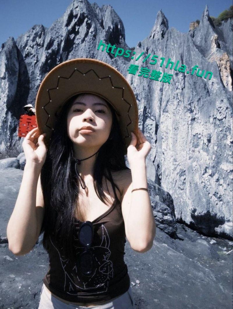 高颜值气质小网红调教性爱视频曝光,深喉吮吸肉棒技术娴熟被猛烈爆操,极品肥臀淫水喷溅! 第2张 高颜值气质小网红调教性爱视频曝光,深喉吮吸肉棒技术娴熟被猛烈爆操,极品肥臀淫水喷溅! 第2张