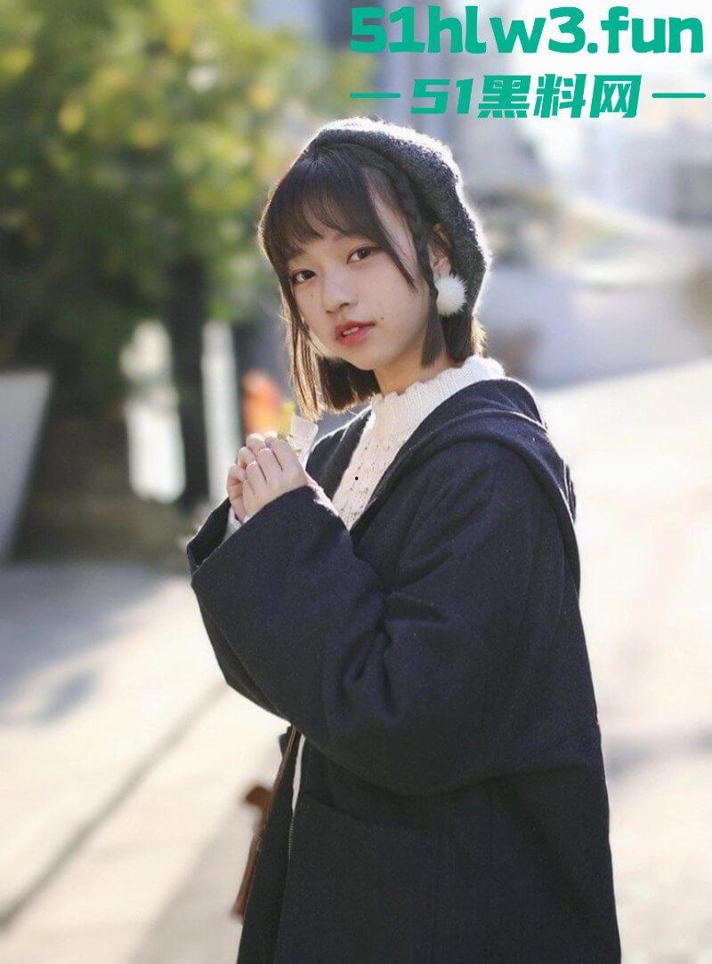 B站人气up主【妮妮】真实信息及早期陪睡金主私密视频被扒,两极反差震惊众人引热议。 第2张 B站人气up主【妮妮】真实信息及早期陪睡金主私密视频被扒,两极反差震惊众人引热议。 第2张