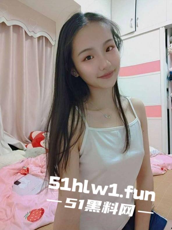 莆田酒店前台【刘芯梦】曝光经理客房做爱调教，母狗自拍泄密小嫩妹嫩穴堪称顶级母狗。  第5张