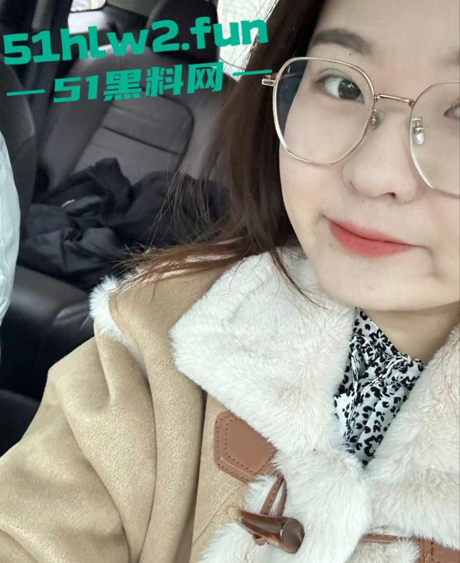 邯郸微胖骚货【钱晶晶】又骚又浪,微信激情视频泄露,男友录屏疯传,舔嘴娇喘主动掀裙,床上不得翻天? 第1张 邯郸微胖骚货【钱晶晶】又骚又浪,微信激情视频泄露,男友录屏疯传,舔嘴娇喘主动掀裙,床上不得翻天? 第1张