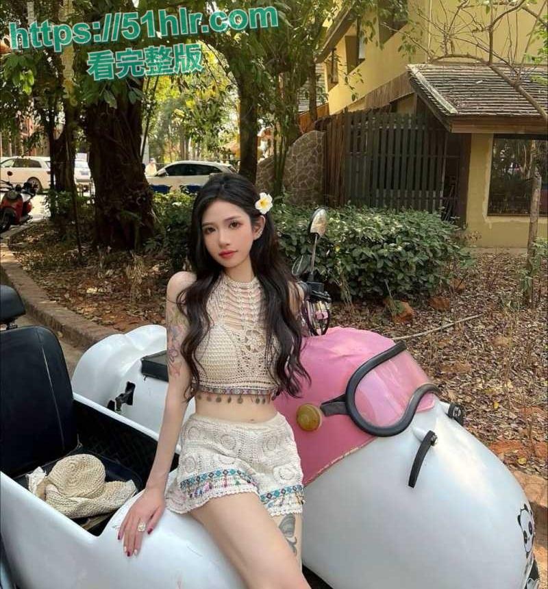 抖音网红【李思悦】的桃色风波!颜值身材超诱人,穿性感黑丝化身骚妹母狗,快感无限,高潮迭起 第4张 抖音网红【李思悦】的桃色风波!颜值身材超诱人,穿性感黑丝化身骚妹母狗,快感无限,高潮迭起 第4张