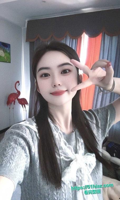 信阳女大学生陈楠 一周年纪念日被男友骗去酒店狂操 口技玩得飞起 小清新变身骚浪货 视频流出全网炸了 第2张 信阳女大学生陈楠 一周年纪念日被男友骗去酒店狂操 口技玩得飞起 小清新变身骚浪货 视频流出全网炸了 第2张