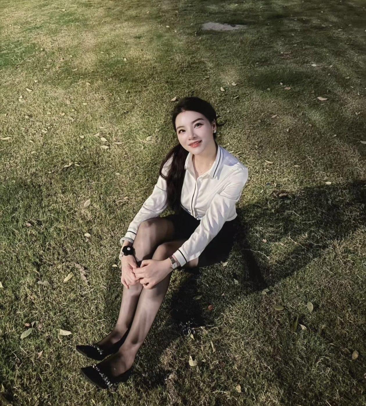 星河地产常州总经理吴健操逼途中猝死 与主管刘语娇办公室操逼视频流出 风骚浪穴 吸精神器 把经理命都吸走了 第2张 星河地产常州总经理吴健操逼途中猝死 与主管刘语娇办公室操逼视频流出 风骚浪穴 吸精神器 把经理命都吸走了 第2张