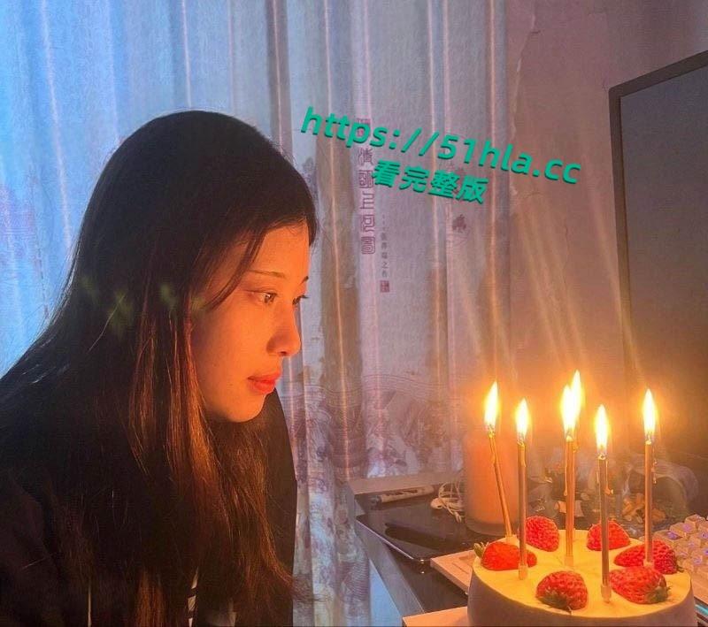 极品美女大学生性爱视频与生活照泄露，校花私下反差爆表，嫩穴高潮淫态炸裂！  第3张