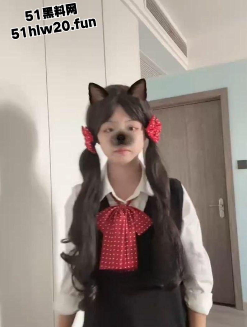 湖南株洲19岁大学生【刘怡婷】反差乖乖女是如何调教成一个淫娃，学生嫩妹中的极度反差！  第6张