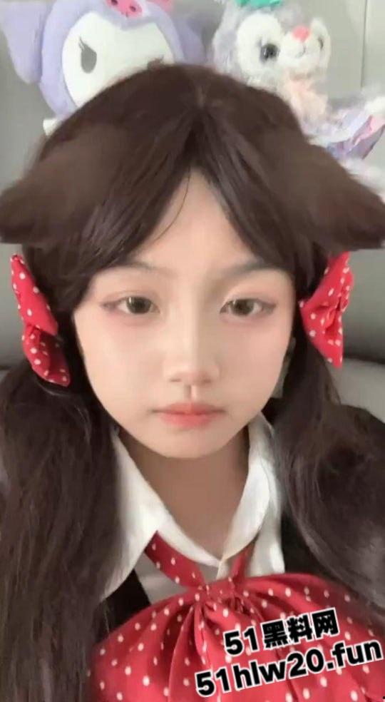 湖南株洲19岁大学生【刘怡婷】反差乖乖女是如何调教成一个淫娃，学生嫩妹中的极度反差！  第8张