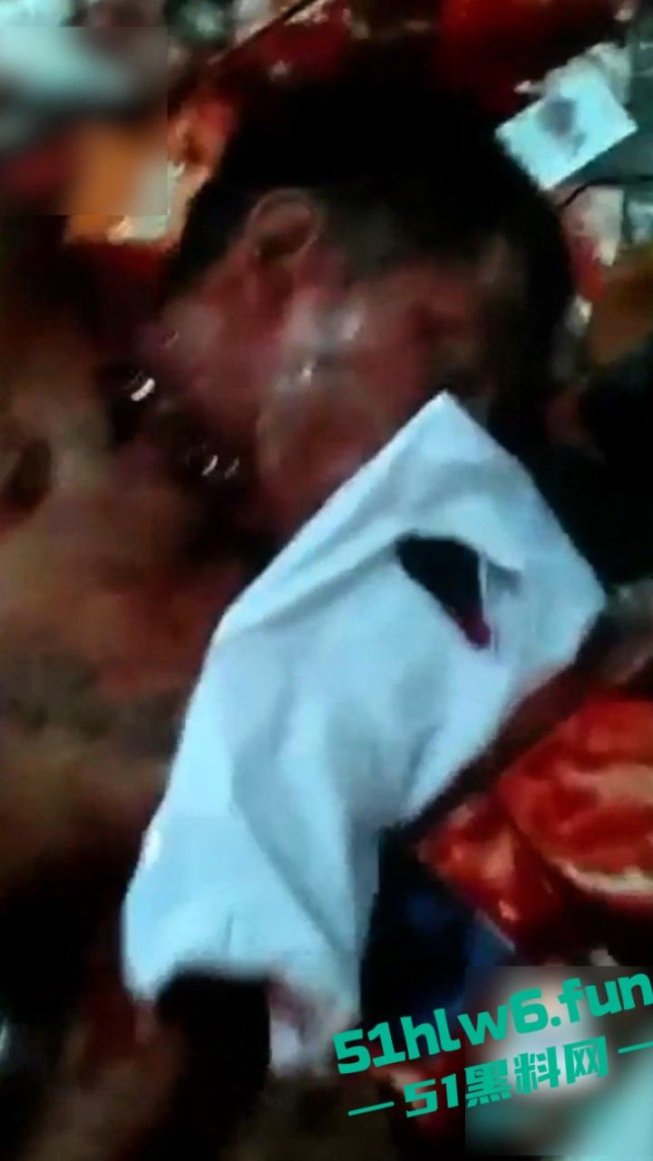 【血腥恐怖】印度三哥被妻子开膛破肚,男子为高种姓白人行为恶劣强奸妻子家人,终被妻子发现后杀害。 第4张 【血腥恐怖】印度三哥被妻子开膛破肚,男子为高种姓白人行为恶劣强奸妻子家人,终被妻子发现后杀害。 第4张