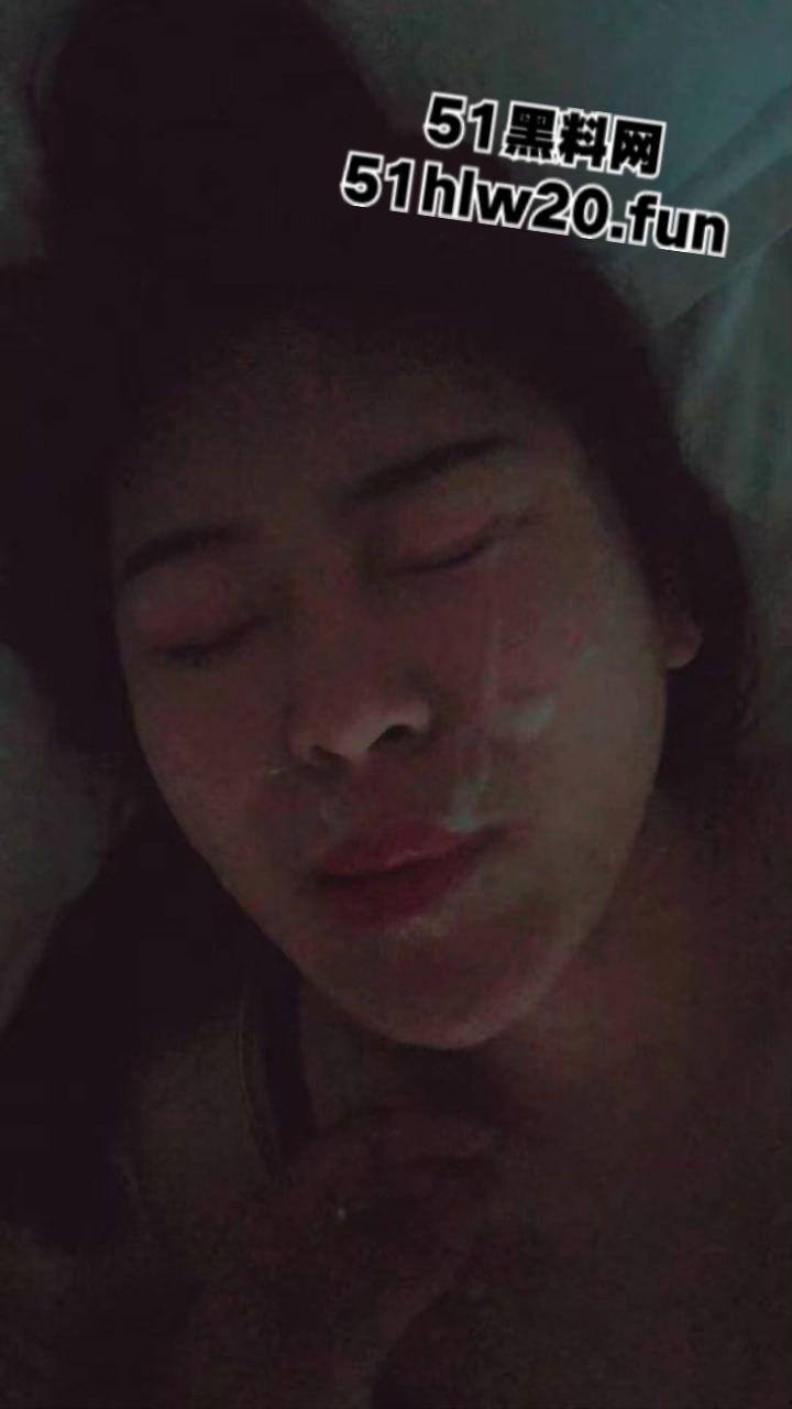 网盘泄密资源，辽宁大连新婚少妇【白诗怡】私密照片视频全泄露，照片精彩视频内容超劲爆。  第11张