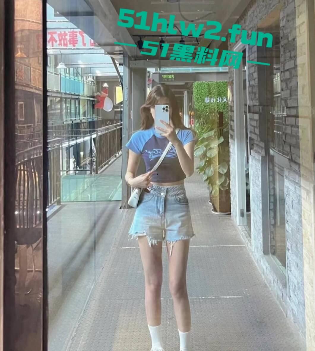 酒吧拿下高颜值嫩妹身材纤细高挑腿长逆天，喝多后带到酒店3p 前后夹击抽插超刺激。  第6张