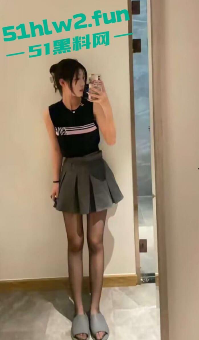 酒吧拿下高颜值嫩妹身材纤细高挑腿长逆天，喝多后带到酒店3p 前后夹击抽插超刺激。  第7张