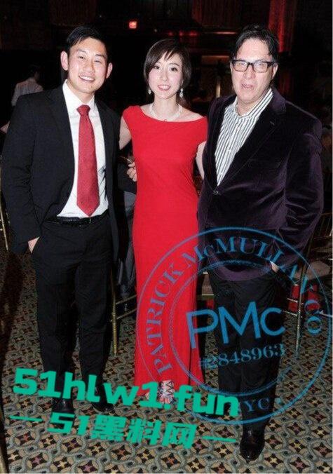 18岁华裔名流之女【王佳怡】下海拍片!为报复高盛副总裁父亲,加入重口味工作室,影片失控流出! 第3张 18岁华裔名流之女【王佳怡】下海拍片!为报复高盛副总裁父亲,加入重口味工作室,影片失控流出! 第3张