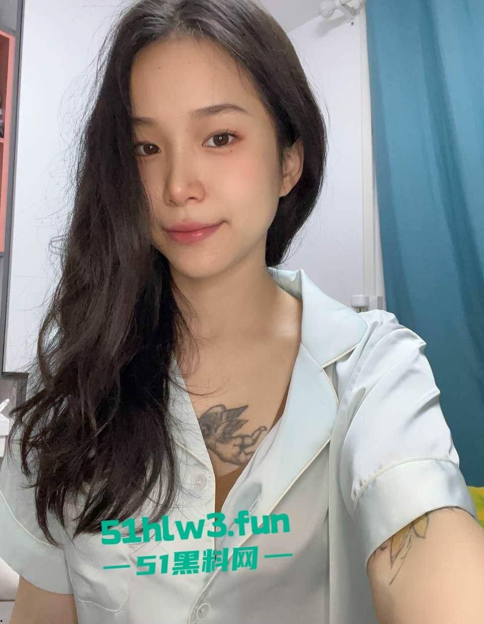 绝美身材网红【JaelynnLee】高颜值性感母狗,身材纤细大奶肥臀细腰长腿极致诱人,多部私拍福利流出。 第10张 绝美身材网红【JaelynnLee】高颜值性感母狗,身材纤细大奶肥臀细腰长腿极致诱人,多部私拍福利流出。 第10张