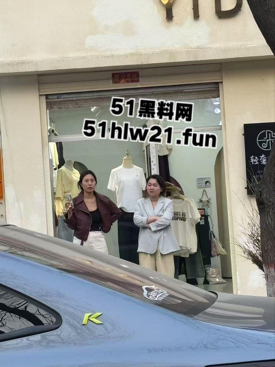 当兵16年后回家先放倒爹妈,河北鸡泽男子为跟小三淫混暴打自己亲生父母,警察面前还放不下拳头。 第2张 当兵16年后回家先放倒爹妈,河北鸡泽男子为跟小三淫混暴打自己亲生父母,警察面前还放不下拳头。 第2张