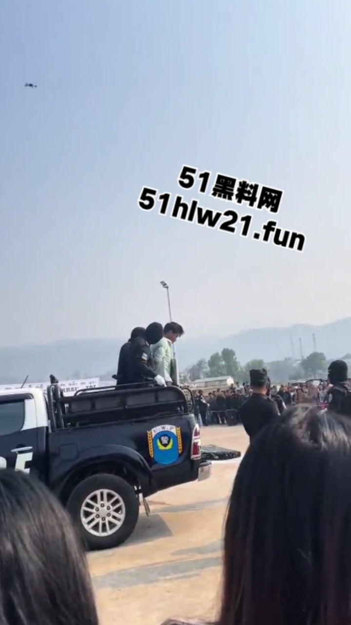 佤邦公判大会现场，员工谋杀老板一案24岁杀人犯【陈赛道】被处以极刑立即执行。  第4张