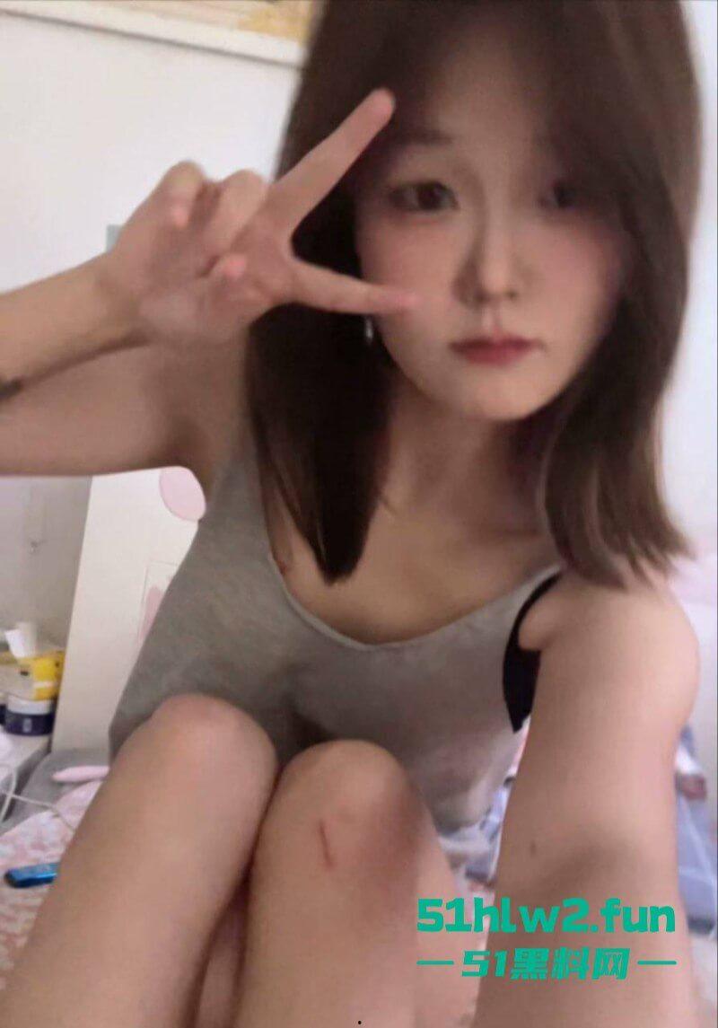 人前装成甜妹，背地约炮成瘾，江西南充职业技术学院【潘丽月】不雅约炮视频流出。  第3张